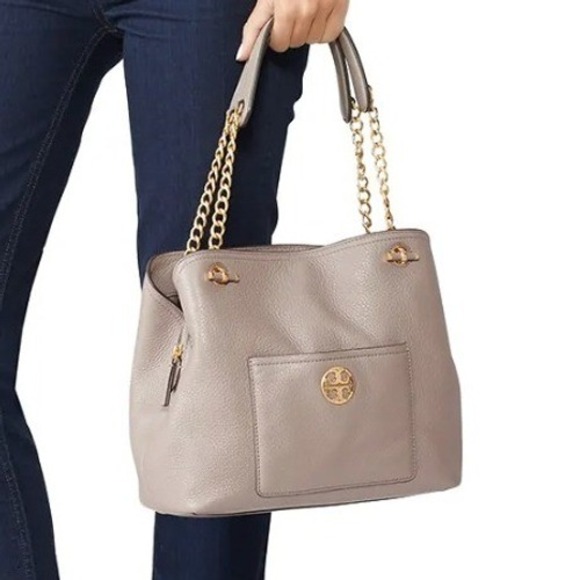 Tory Burch Chelsea Slouchy Tote in Grey Heron Pebbled Leather Shoulder Bag - Picture 2 of 15
